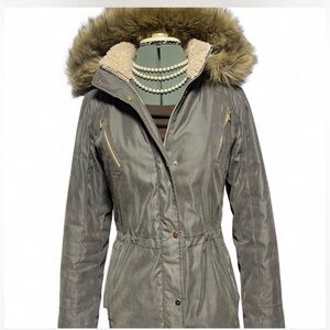 Jones New York Gray Fur-Trimmed Ski Jacket